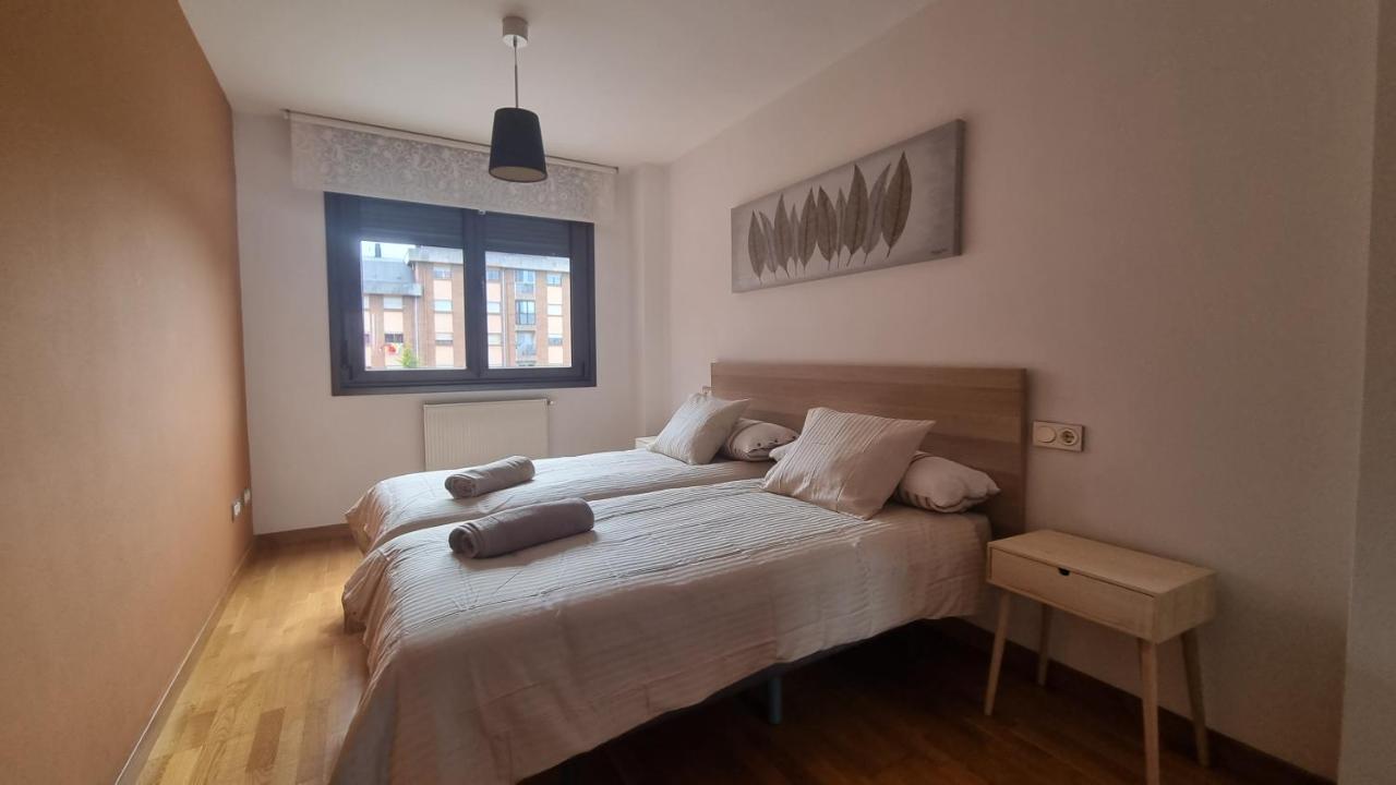 Piso Zona Hospital 6 Personas Apartment Oviedo Exterior photo
